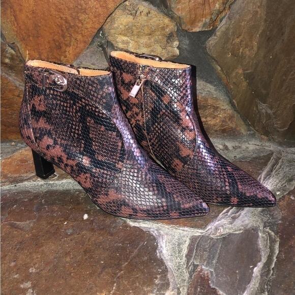 Joie Rawly Snakeskin-Embossed Leather Ankle Boots Size 36.5 (6) - Picture 2 of 9